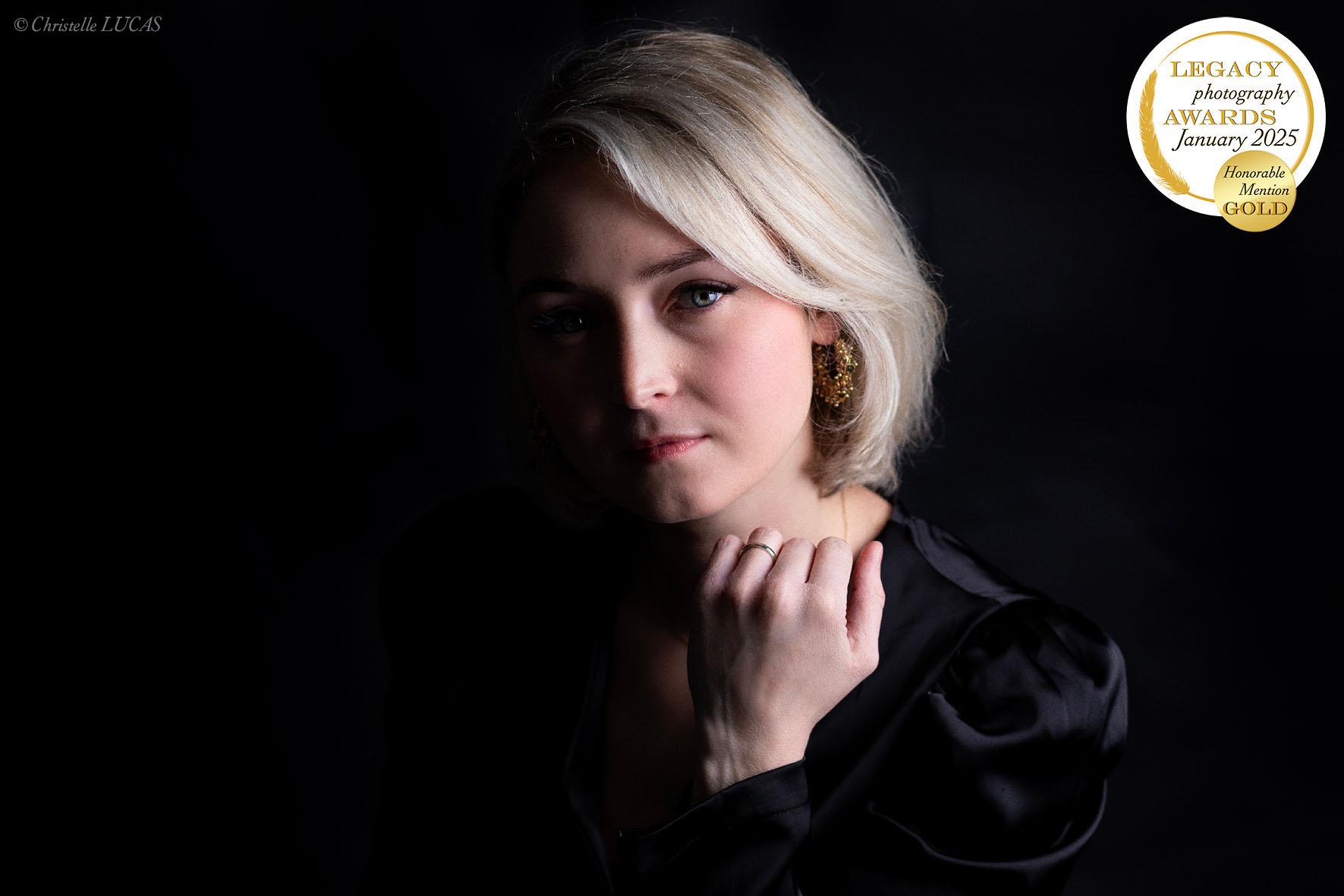 Concours international Legacy Awards : Portrait primé